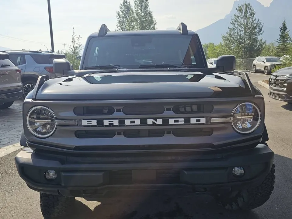 Ford Bronco 2024 photo 2