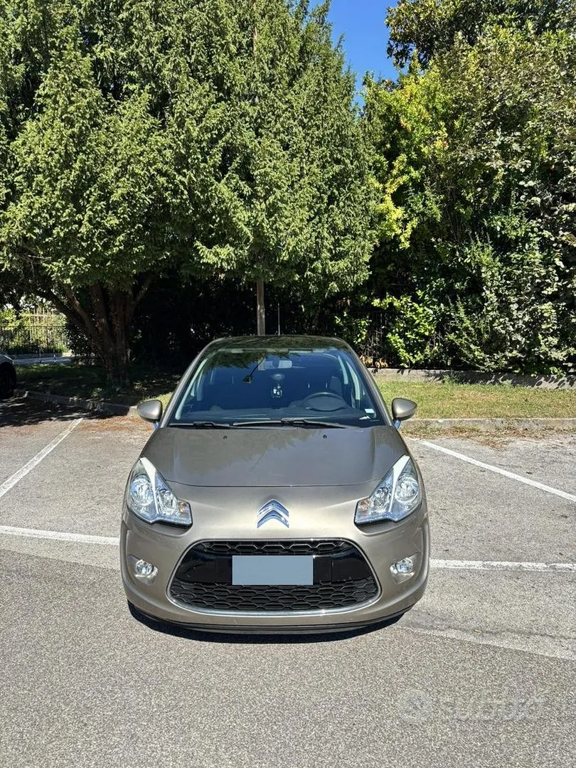 Citroen C3 2010 photo 2