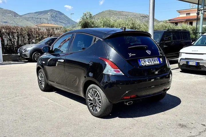 Lancia Ypsilon 2023 photo 5