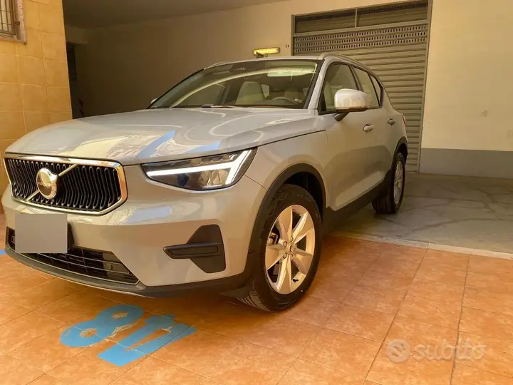 Volvo Xc40 2023 photo 3