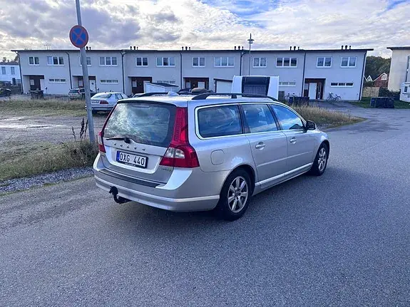 Volvo V70 2011 photo 5