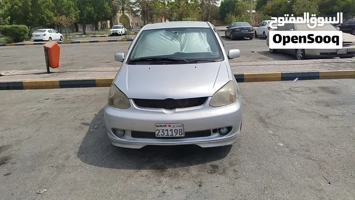 Toyota Echo 2005 photo 2