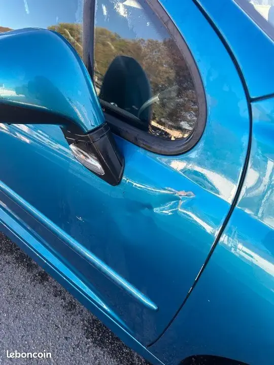Peugeot 207 2008 photo 3