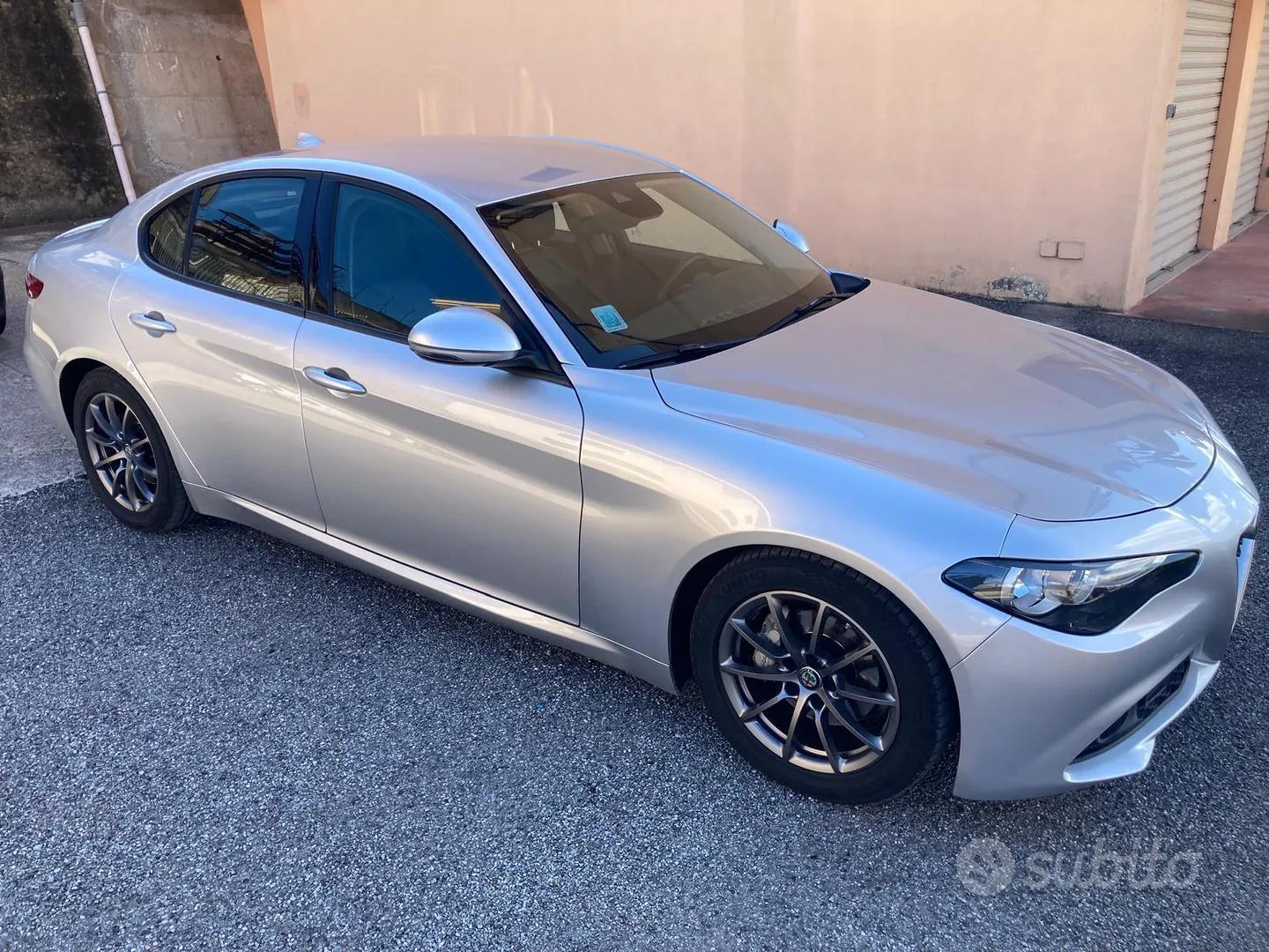 Alfa Romeo Giulia 2017 photo 2