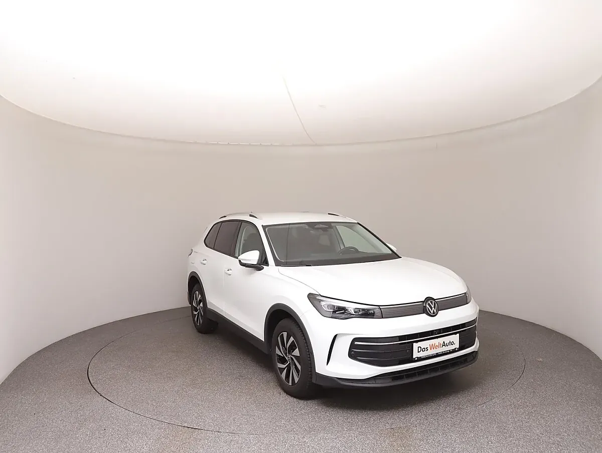 Volkswagen Tiguan 2026 photo 2