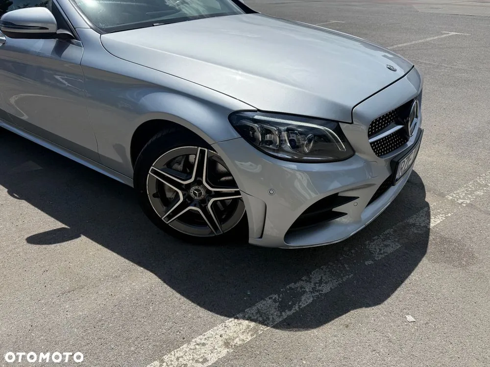 Mercedes-Benz C-Class 2019 photo 3
