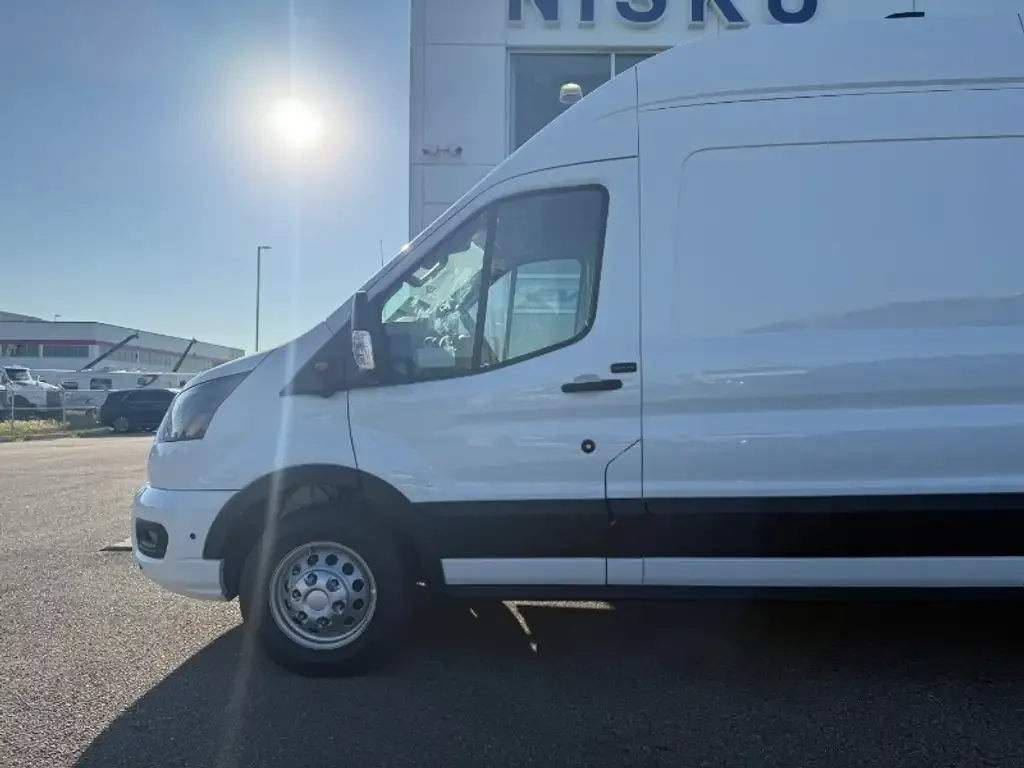 Ford Transit Cargo Van 2026 photo 3