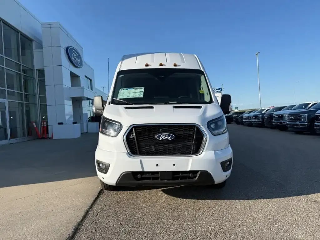 Ford Transit Cargo Van 2026 photo 2