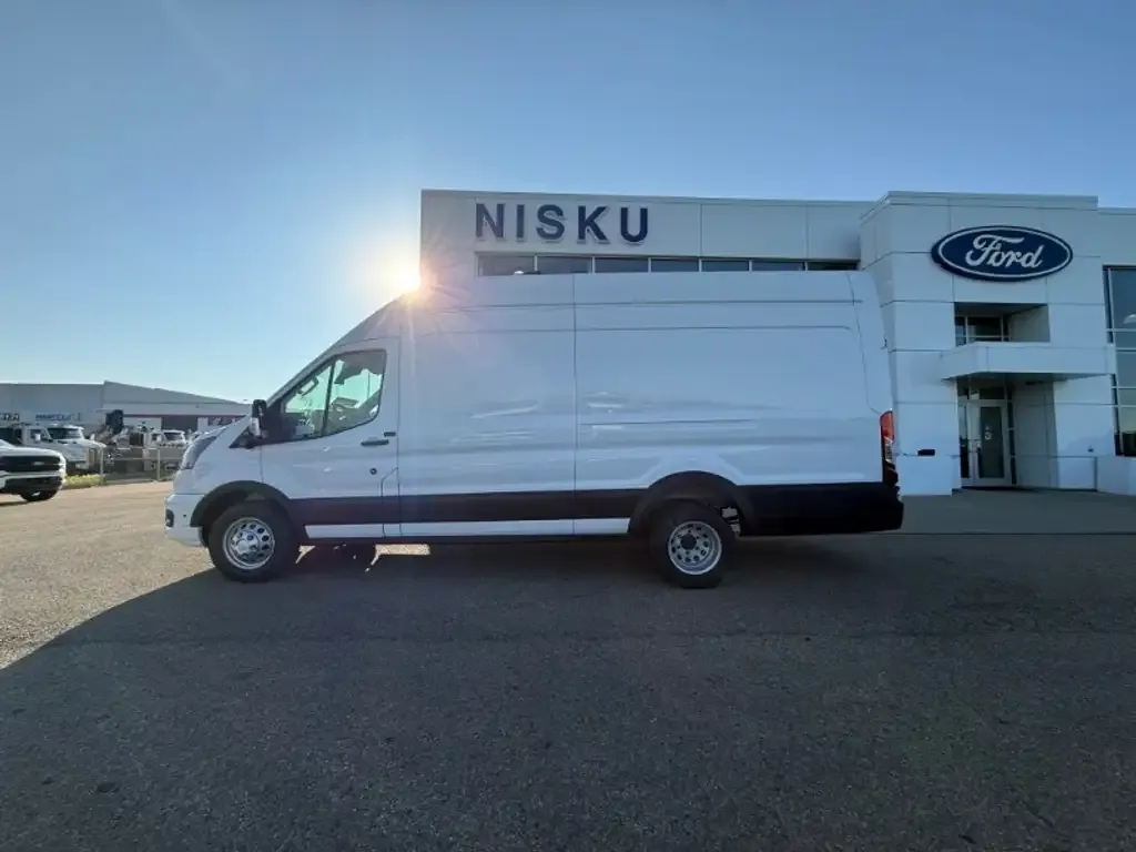 Ford Transit Cargo Van 2026 photo 4
