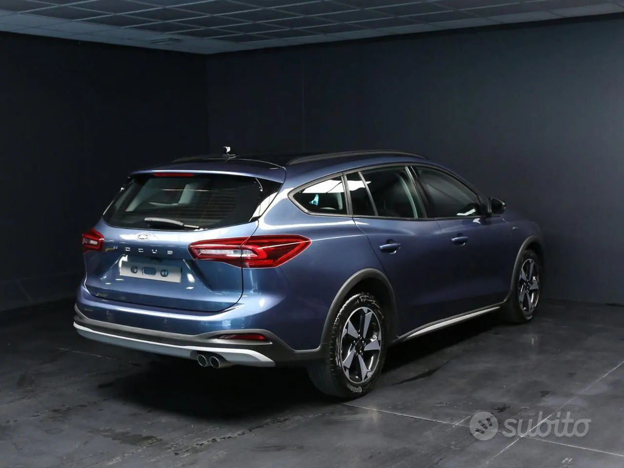Ford Focus 2023 photo 3