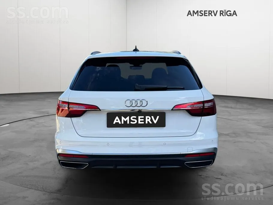 Audi A4 2023 photo 4
