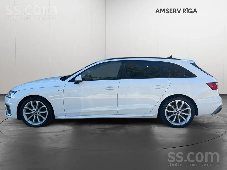 Audi A4 2023 photo 3