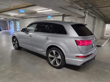 Audi Q7 2016 photo 2