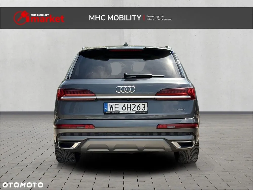 Audi Q7 2022 photo 4
