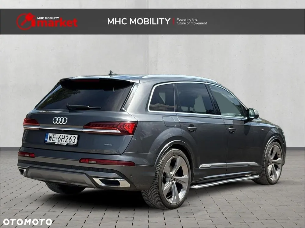 Audi Q7 2022 photo 5