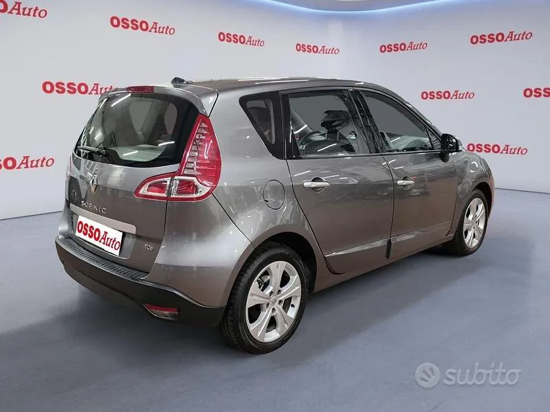 Renault Scenic 2011 photo 3