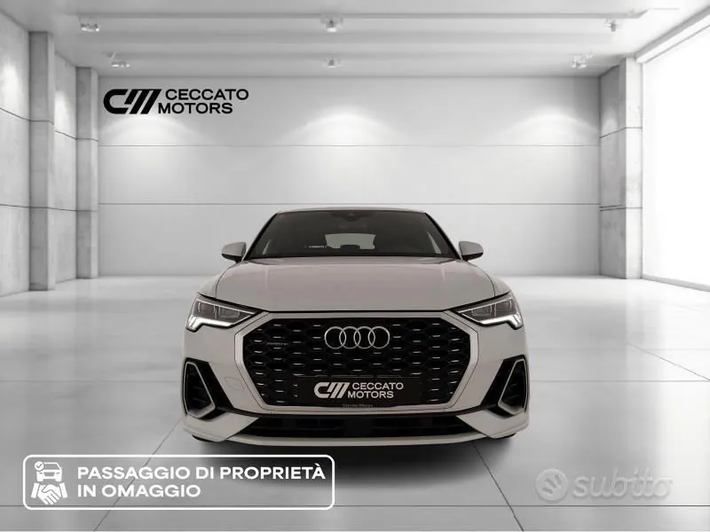 Audi Q3 2021 photo 2