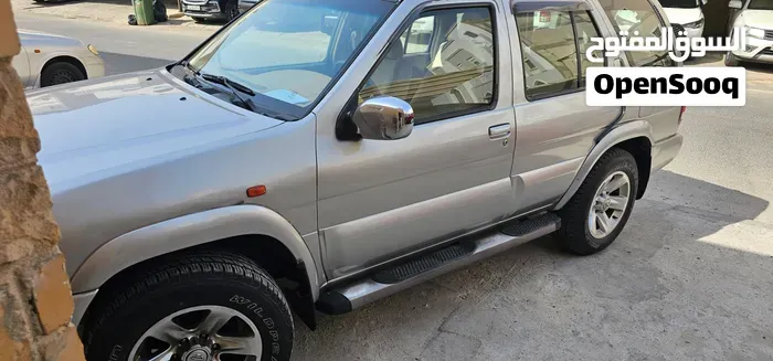 Nissan Pathfinder 2004 photo 3