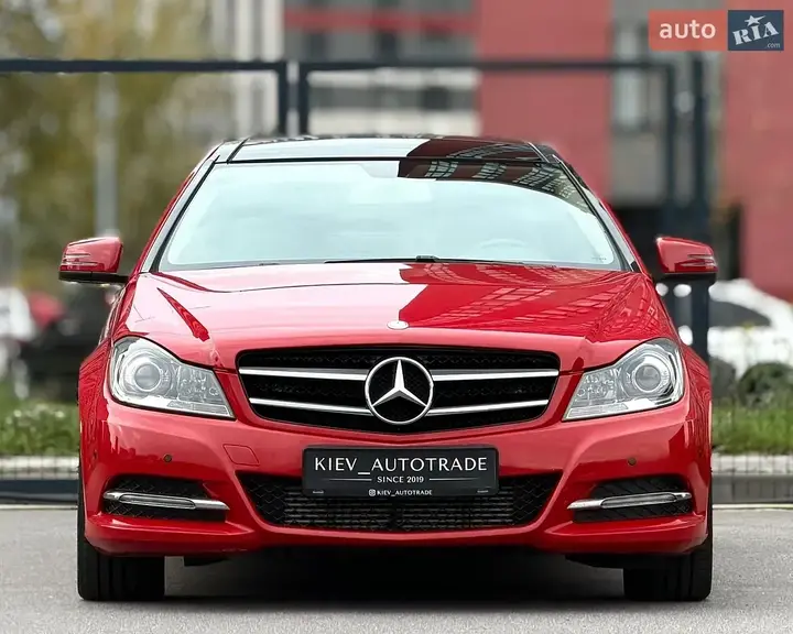 Mercedes-Benz C-Class 2014 photo 4