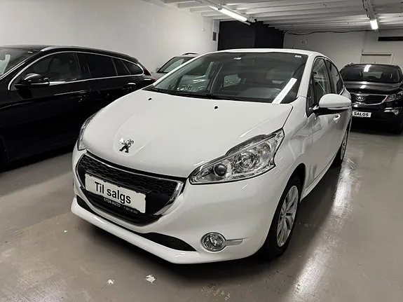 Peugeot 208 2013 photo 3