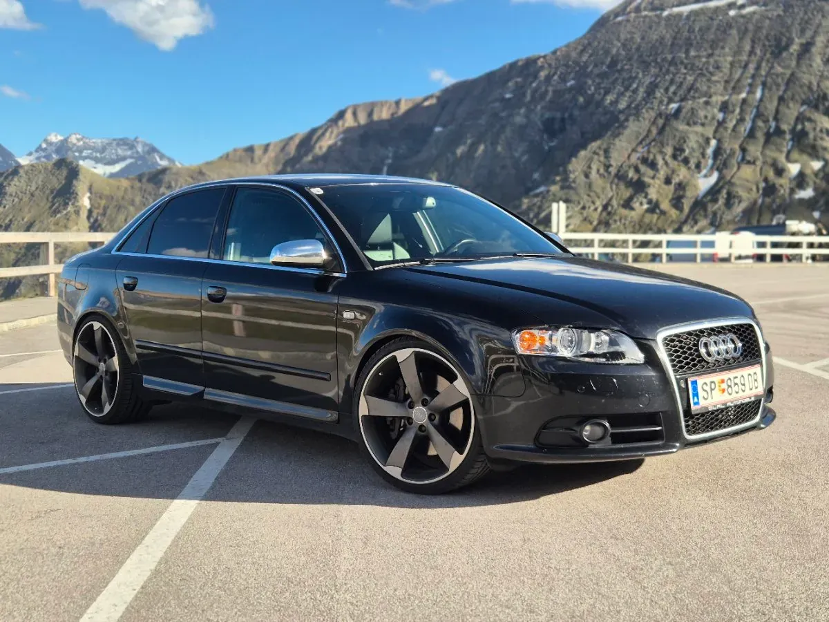 Audi A4 2005 photo 2