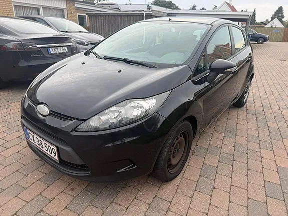 Ford Fiesta 2011 photo 2