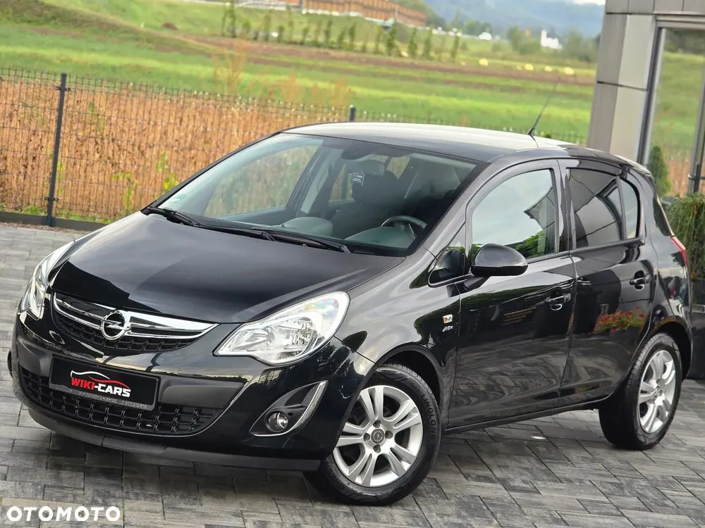 Opel Corsa 2013 photo 2