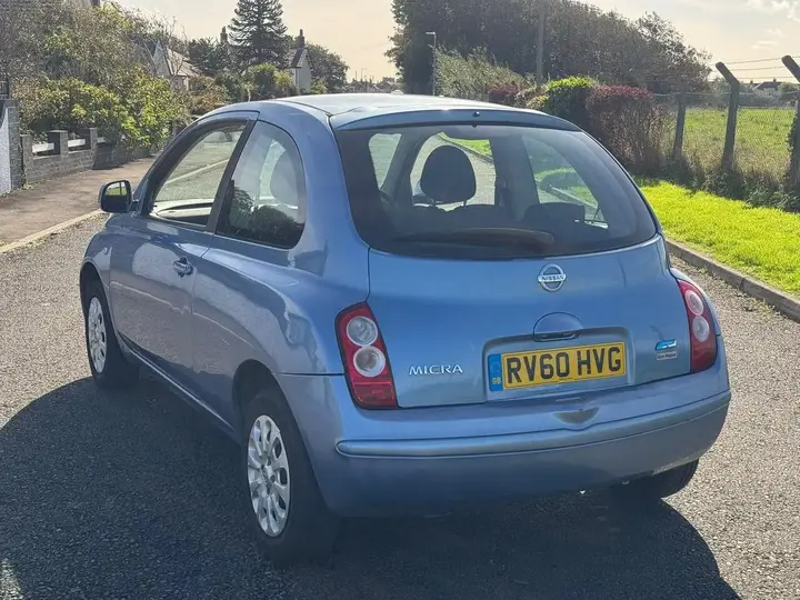 Nissan Micra 2010 photo 4