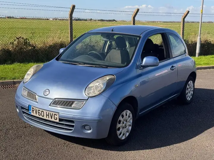 Nissan Micra 2010 photo 3