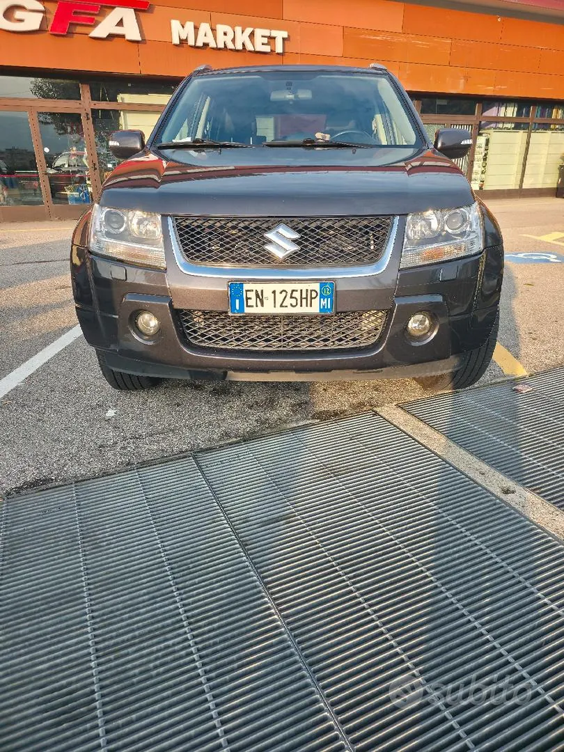 Suzuki Grand Vitara 2012 photo 4