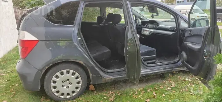 Honda Fr-V 2005 photo 3