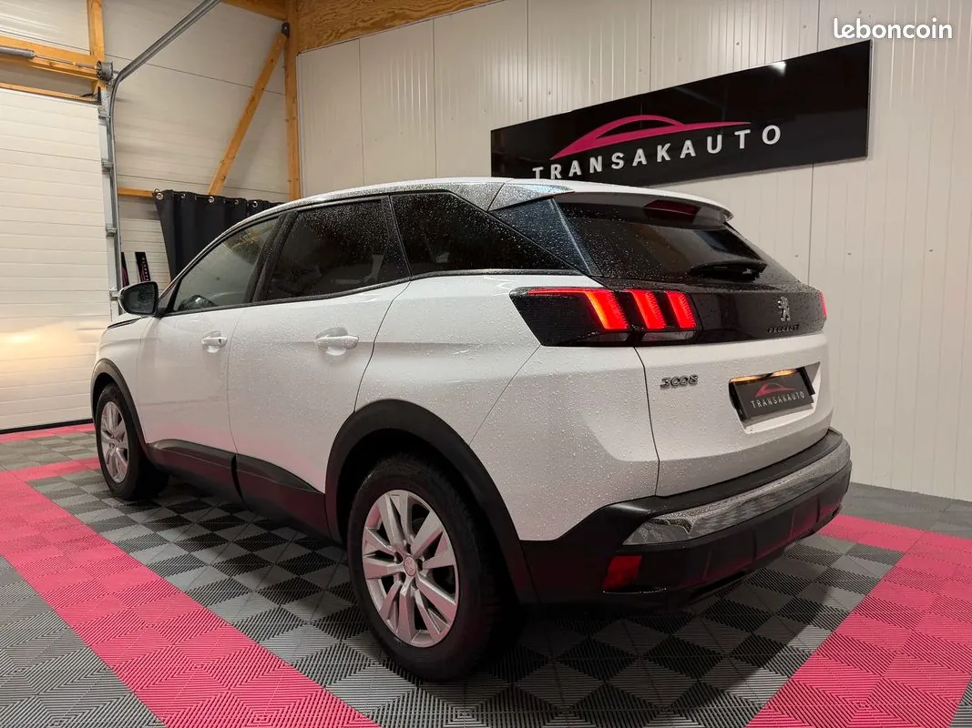 Peugeot 3008 2018 photo 3