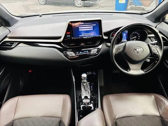 Toyota C-Hr 2017 photo 3