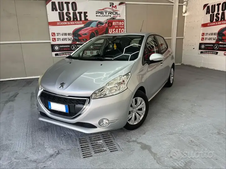 Peugeot 208 2015 photo 3