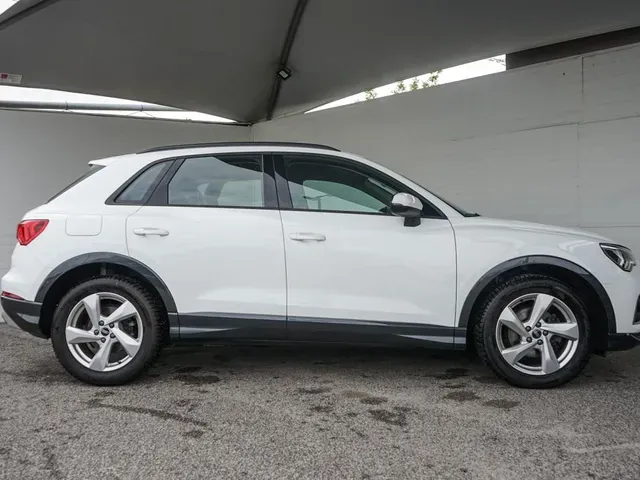 Audi Q3 2022 photo 3