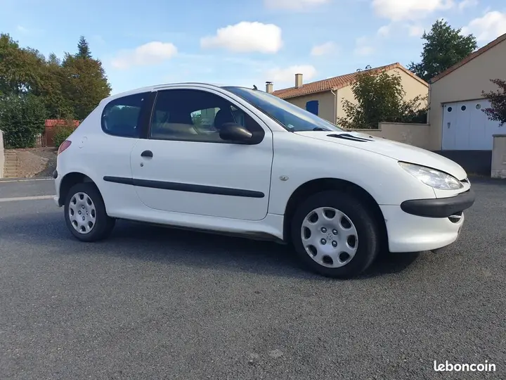 Peugeot 206