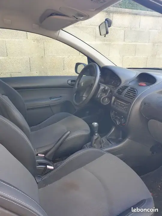 Peugeot 206 2007 photo 3