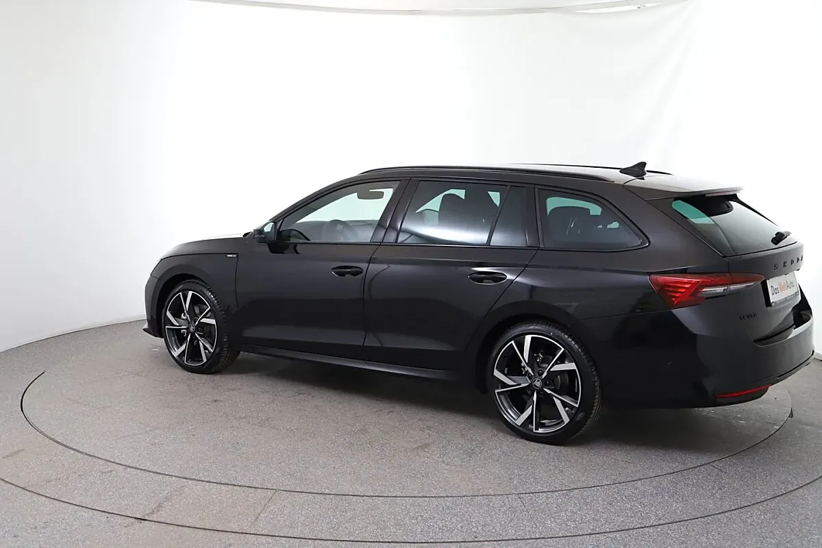 Skoda Octavia 2026 photo 2