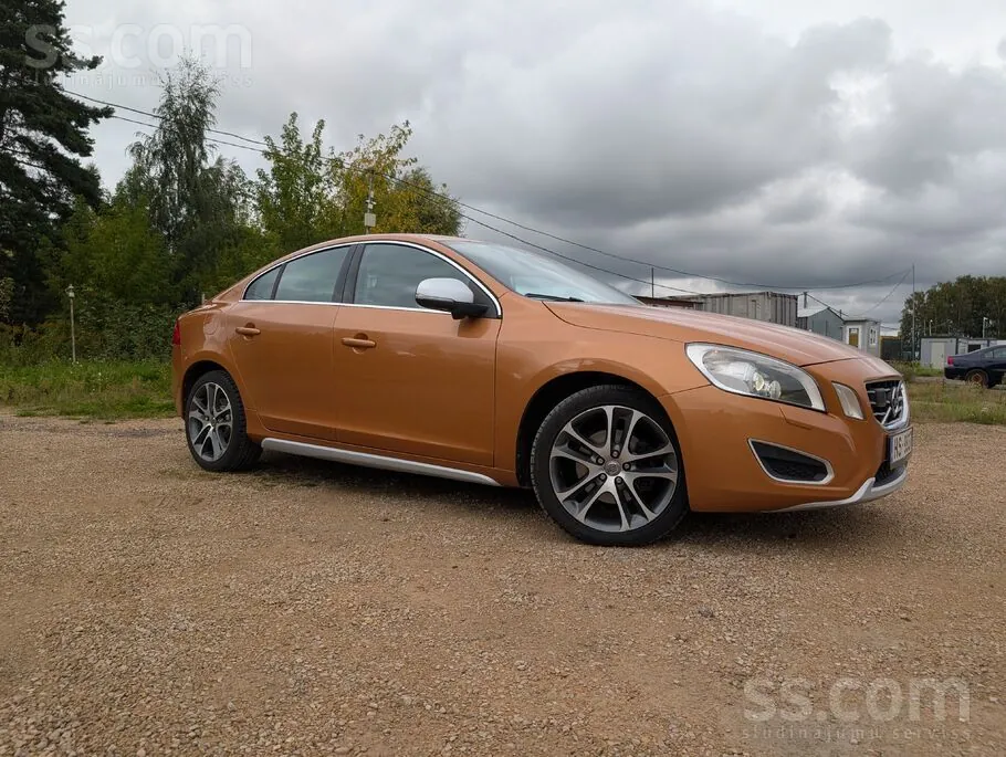 Volvo S60 2010 photo 4