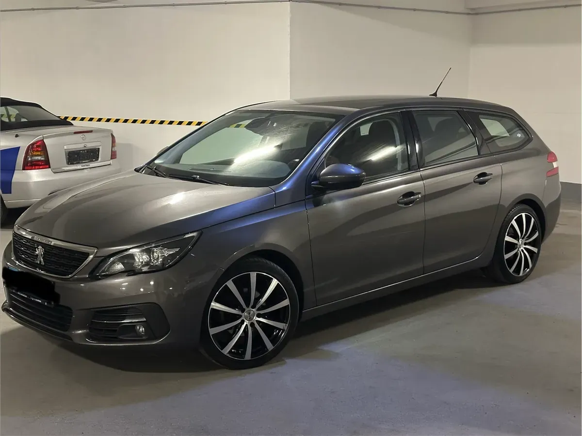 Peugeot 308 2020 photo 2
