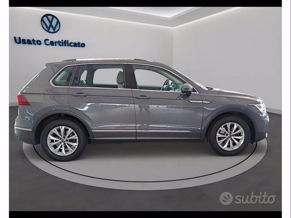 Volkswagen Tiguan 2022 photo 3