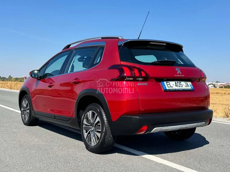 Peugeot 2008 2017 photo 3