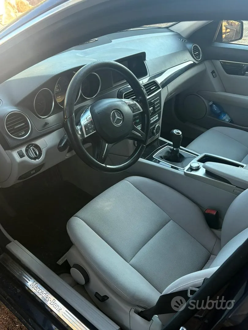Mercedes-Benz C 220 2012 photo 5