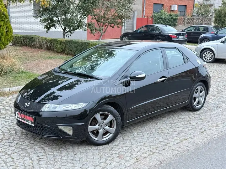 Honda Civic 2011 photo 4