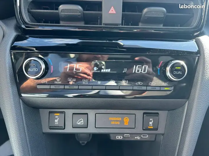 Toyota Yaris Cross 2025 photo 4