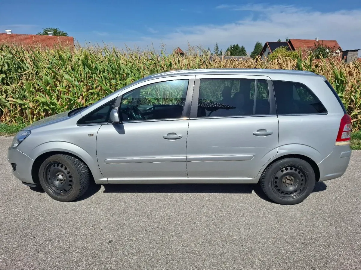 Opel Zafira 2014 photo 2