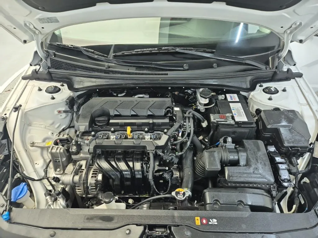 Hyundai Avante 2022 photo 5