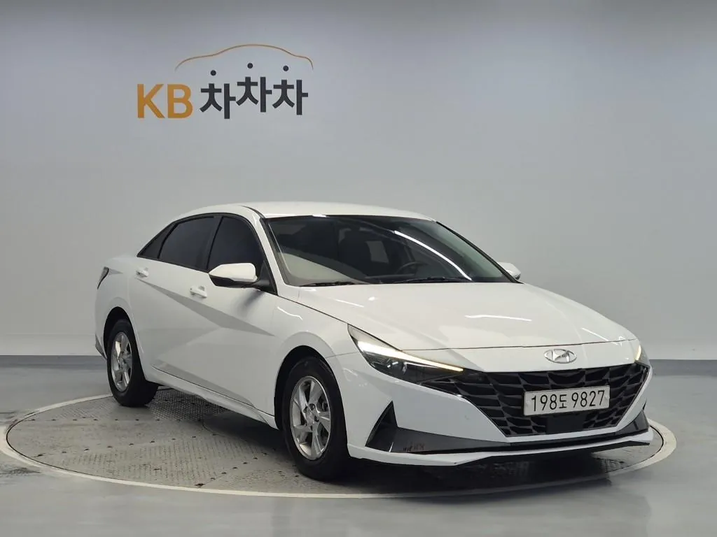 Hyundai Avante 2022 photo 4