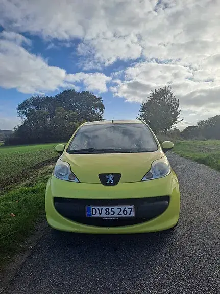 Peugeot 107 2008 photo 3