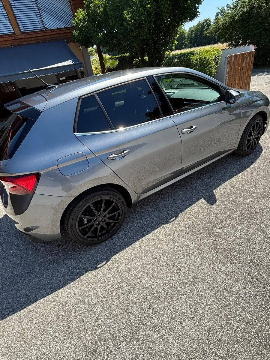Skoda Fabia 2022 photo 3